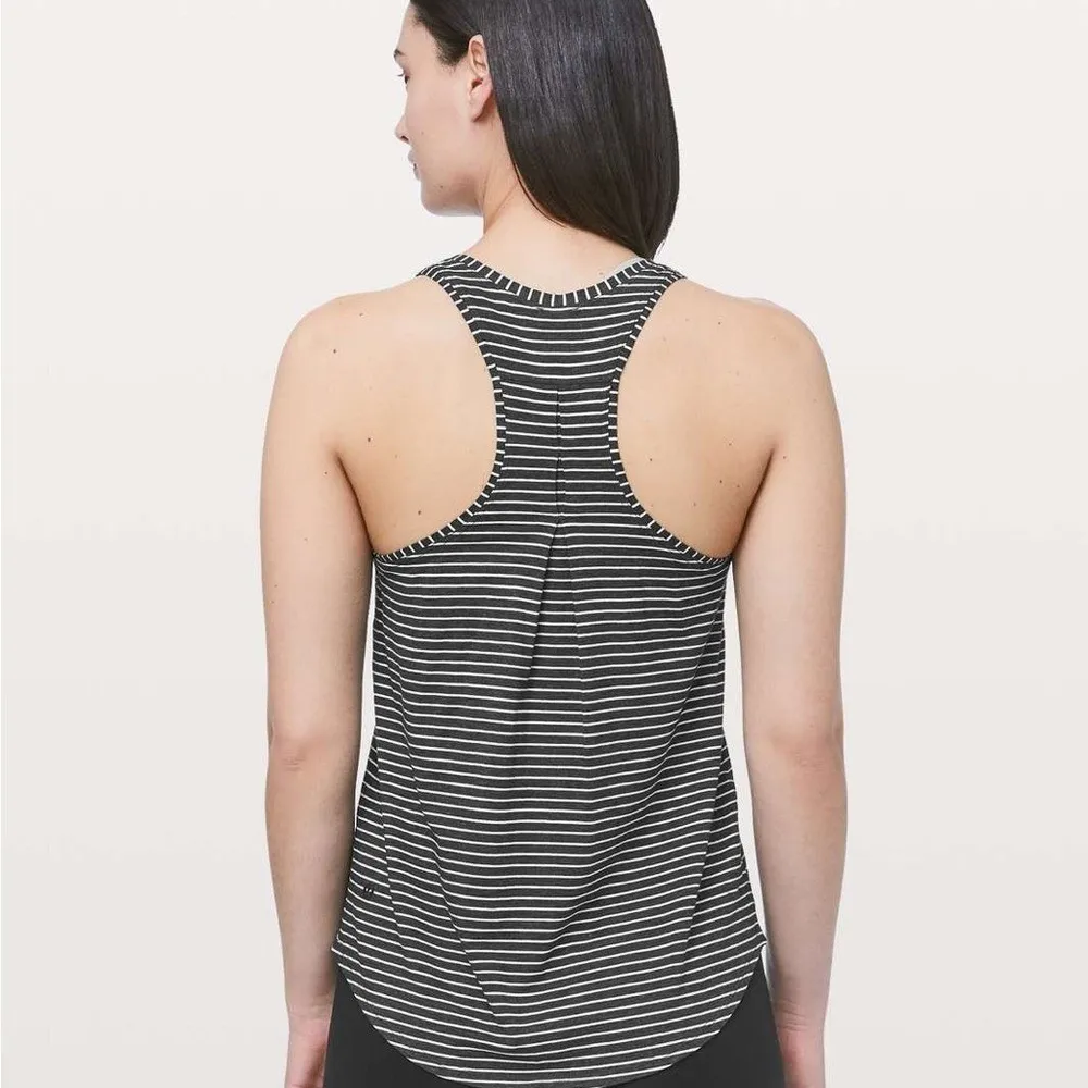 Lululemon Love Tank Pleated modern stripe weathered black white size 2 - Image 3