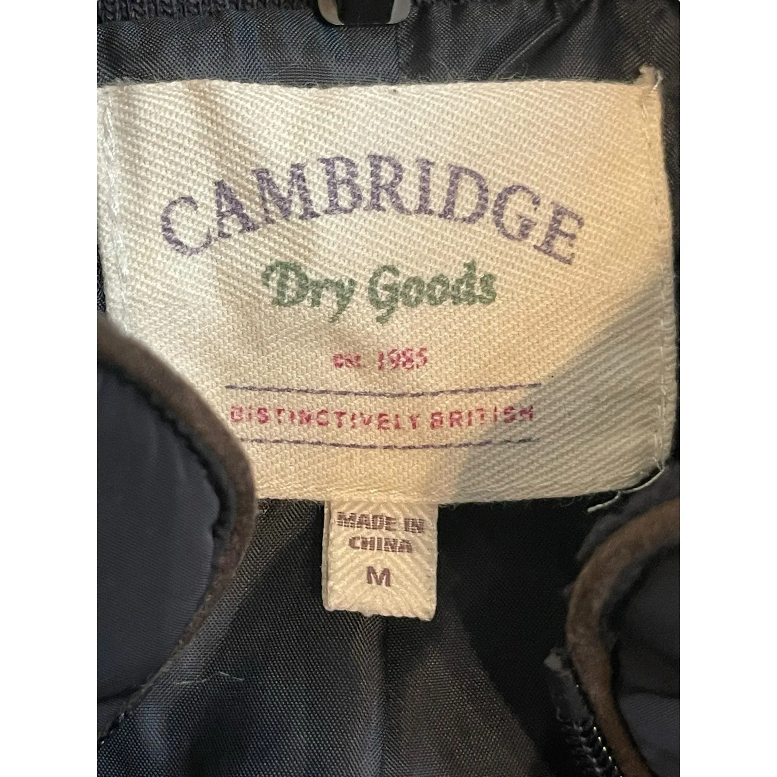 Cambridge Dry Goods Black Quilted Vest Size Medium Full Zip - Image 8