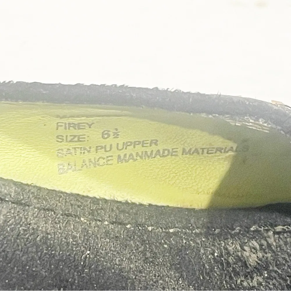 Steve Madden Size 6.5 Black Y2K Satin Beaded Clogs - Image 5