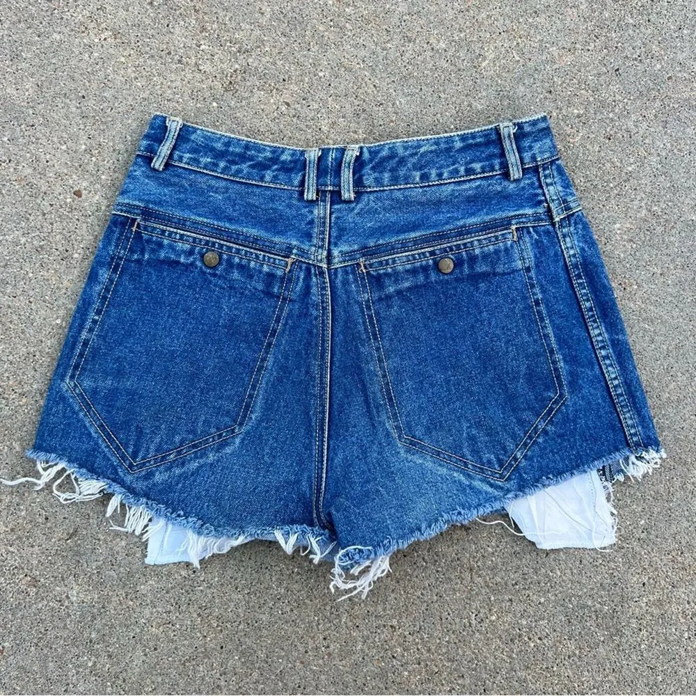 Vintage 80s Liz Wear high rise Cut Off Jean Shorts 25" WAIST - Image 3