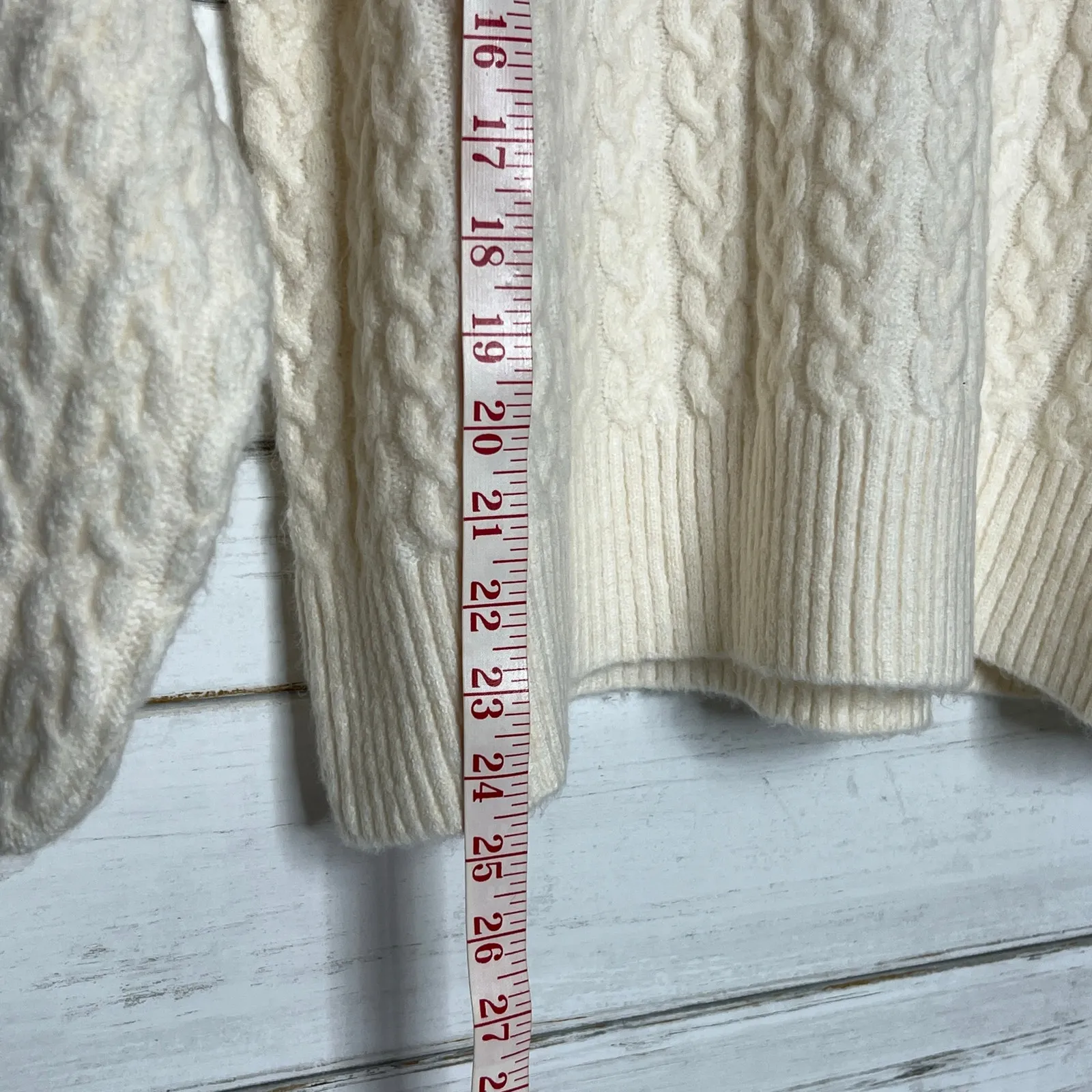 POL Cream Cable Knit V-Neck Sweater Cozy Chunky Pullover Size Small - Image 5