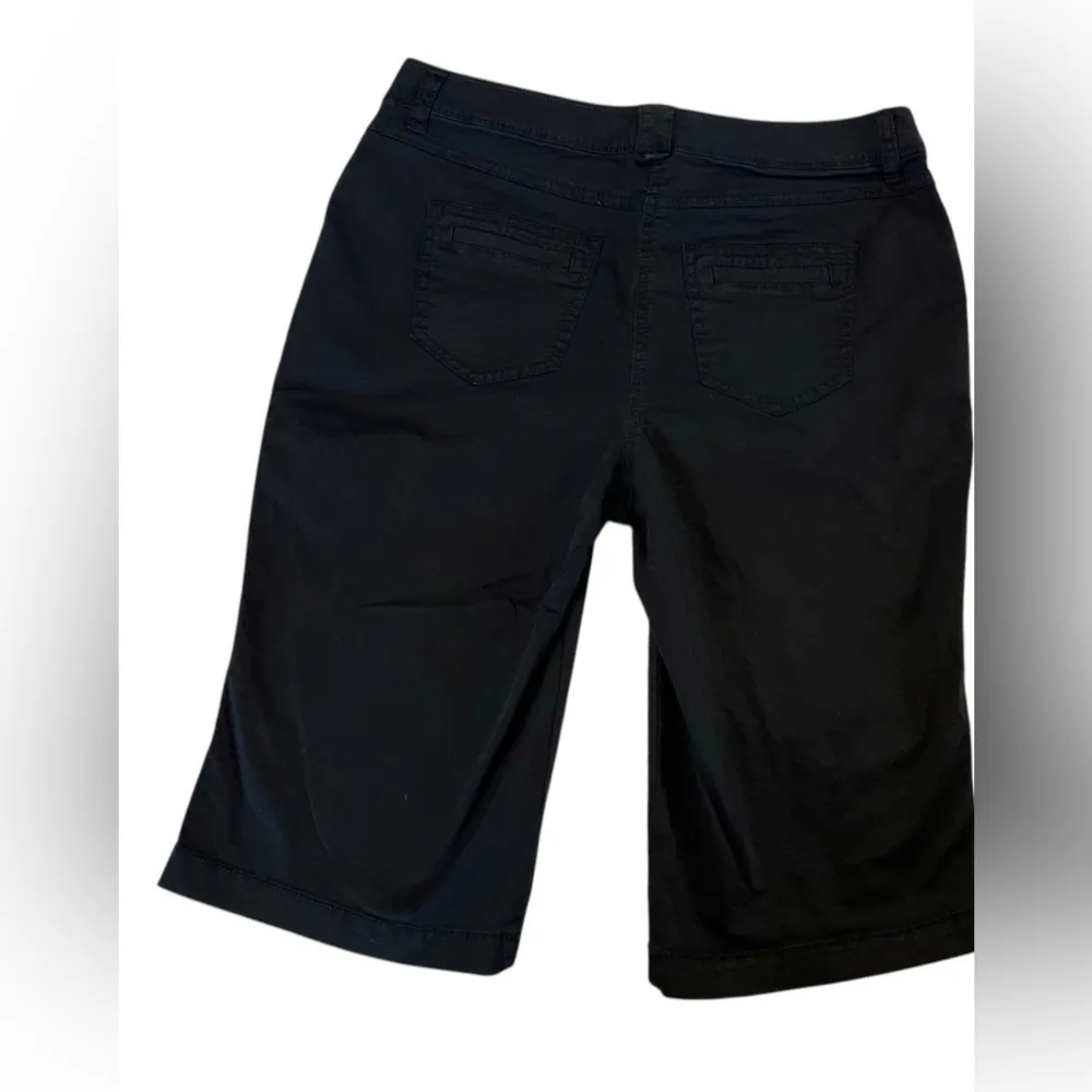 Chico’s‎ Women’s Black Bermuda Shorts High Waisted Chinos Size 0 XS - Image 2