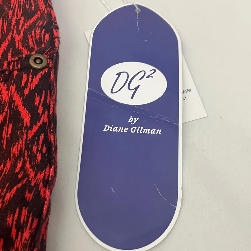 DG2 by Diane Gilman Black and Red Geo Patterned Straight Leg Jeans size 2 - Image 3