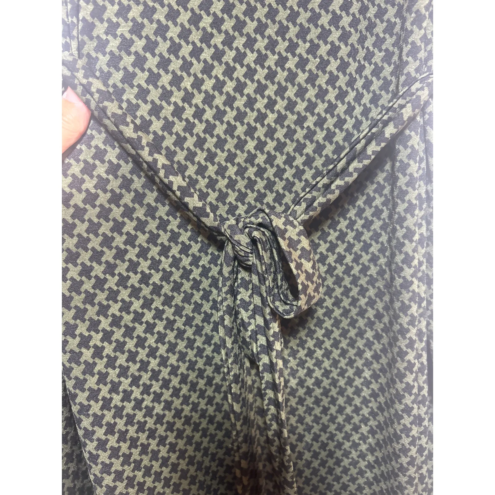by Tavi Shift Dress Medium Green Black Houndstooth Belted Fair Trade Cap Sleeve - Image 4