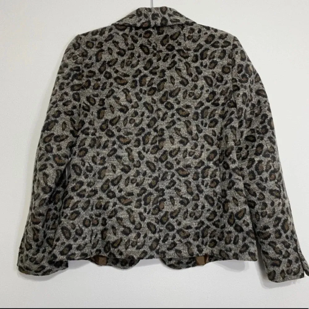 Ann Taylor Loft Leopard Print Single Button Blazer Women’s Size Medium Petit - Image 2
