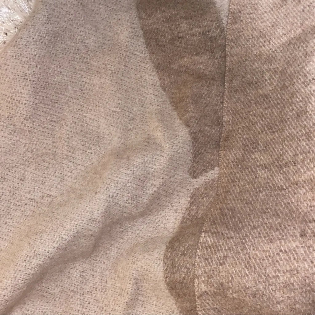 UGG Scarf W Woven Ugg Logo Scarf Beige Large Wrap - Image 8