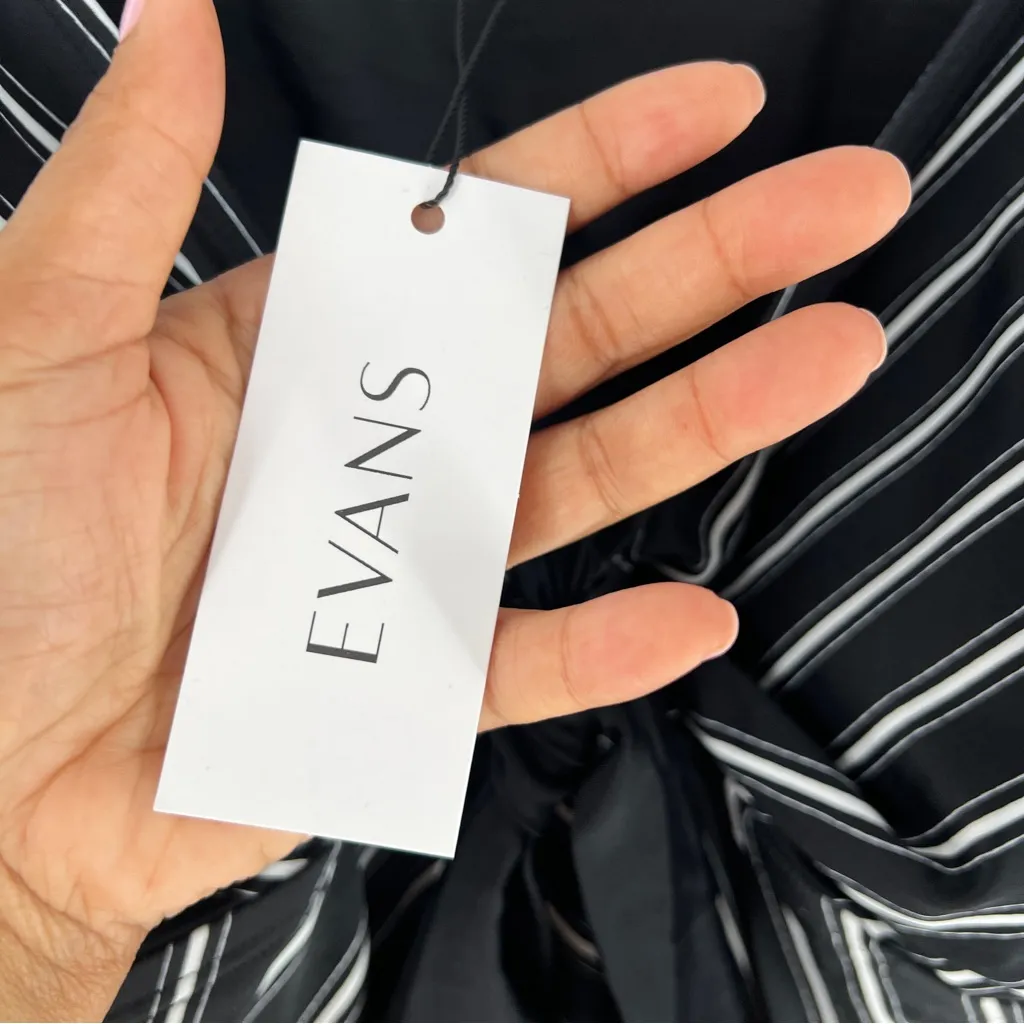 Evans Black Stripe Print Tankini Top Womens Size 26 PLUS Flyaway Print V Neck Black - Image 9