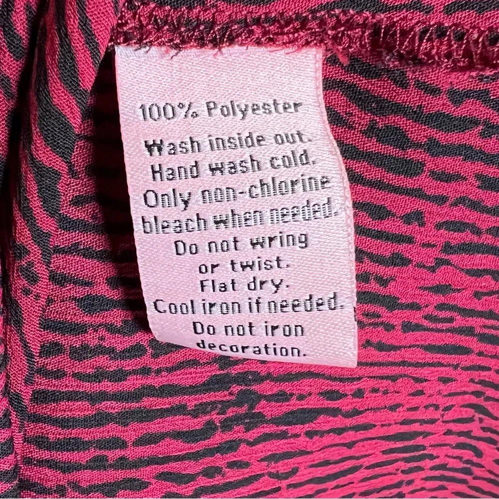 Juicy Couture red and black pleated and studded chiffon top size large - Image 6