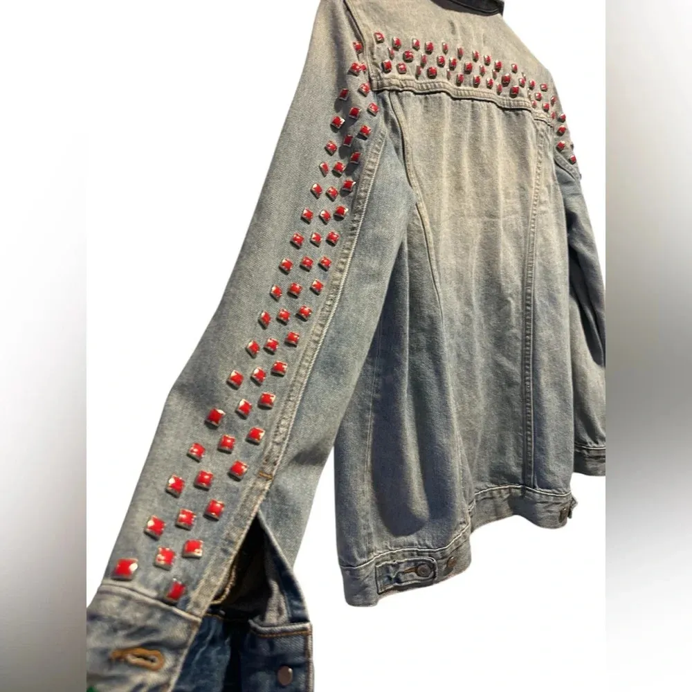 LEVI'S Vintage Trucker Jacket  Studded Denim Womens Medium Light Wash - Image 3