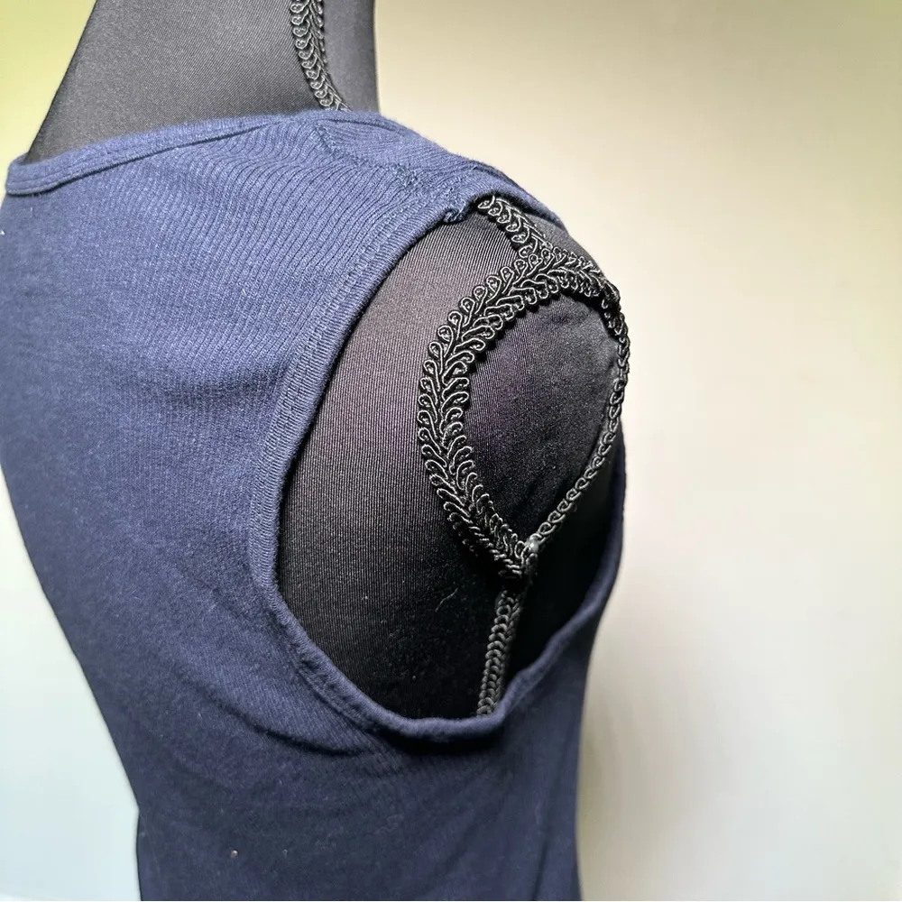 True Religion Fitted Navy Sleeveless Tank Top M - Image 6