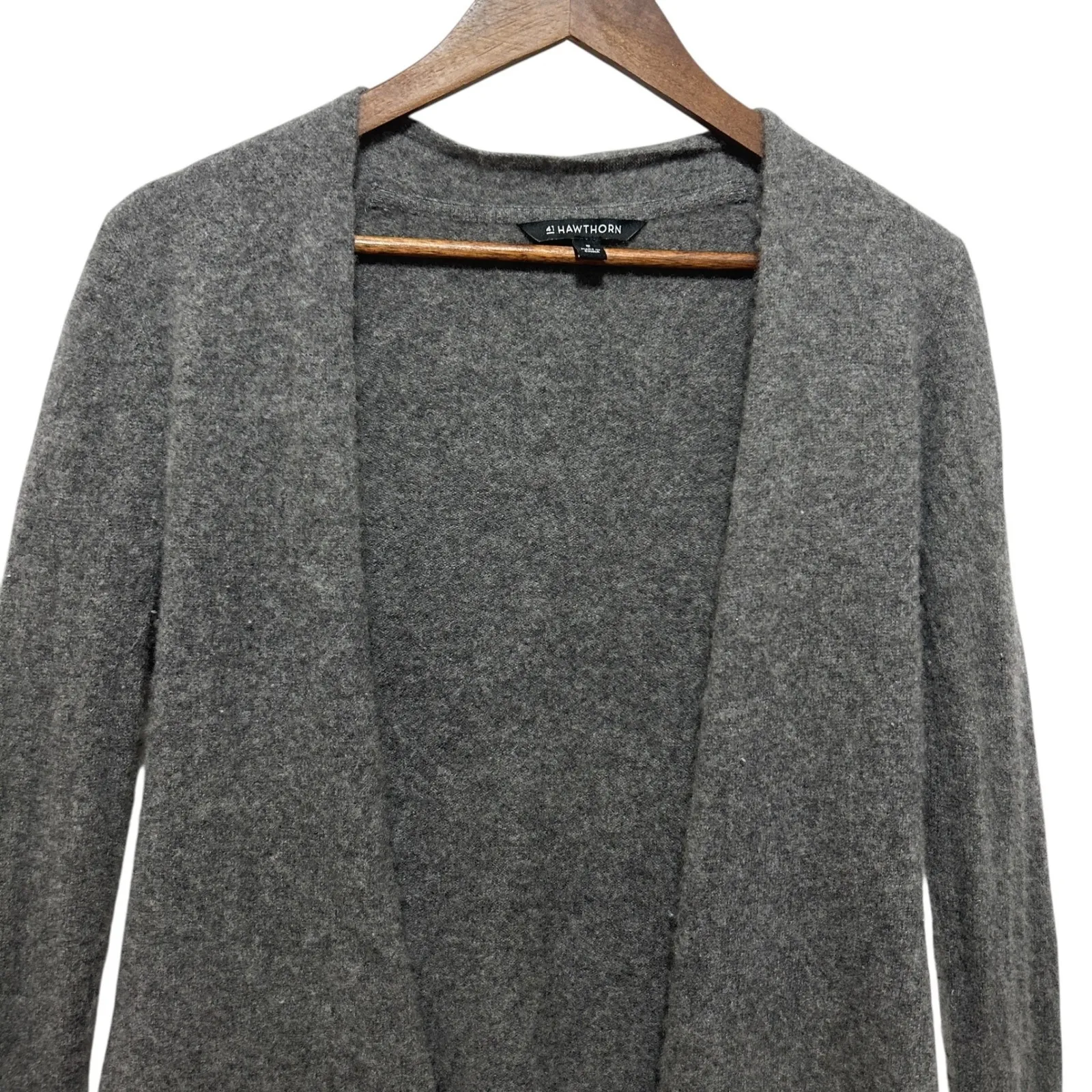 41 Hawthorn Womens Cashmere Cardigan Sweater M Gray Capsule Quiet Luxury Classic Size M - Image 4
