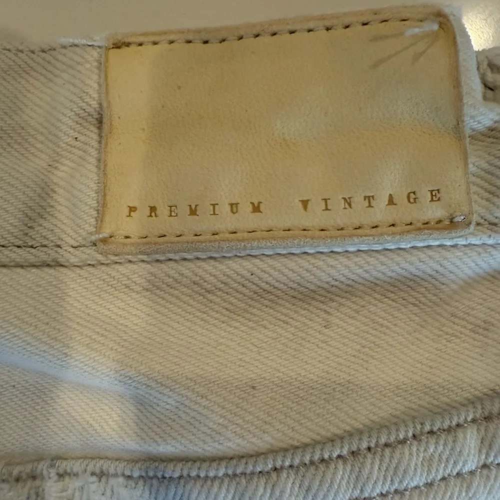 Citizens of Humanity COH Dree Crop High Rise Slim Straight Jeans Off White 26 - Image 8