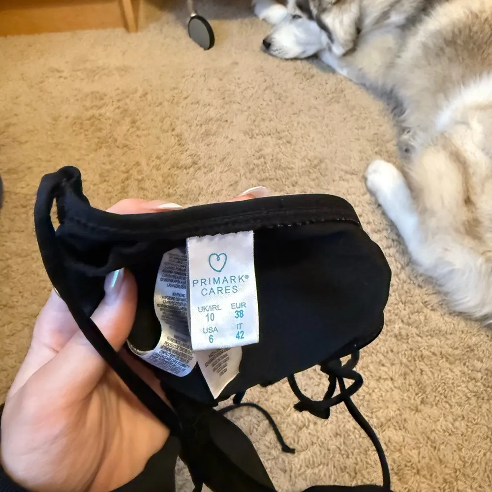 Black triangle bikini top  - Image 2