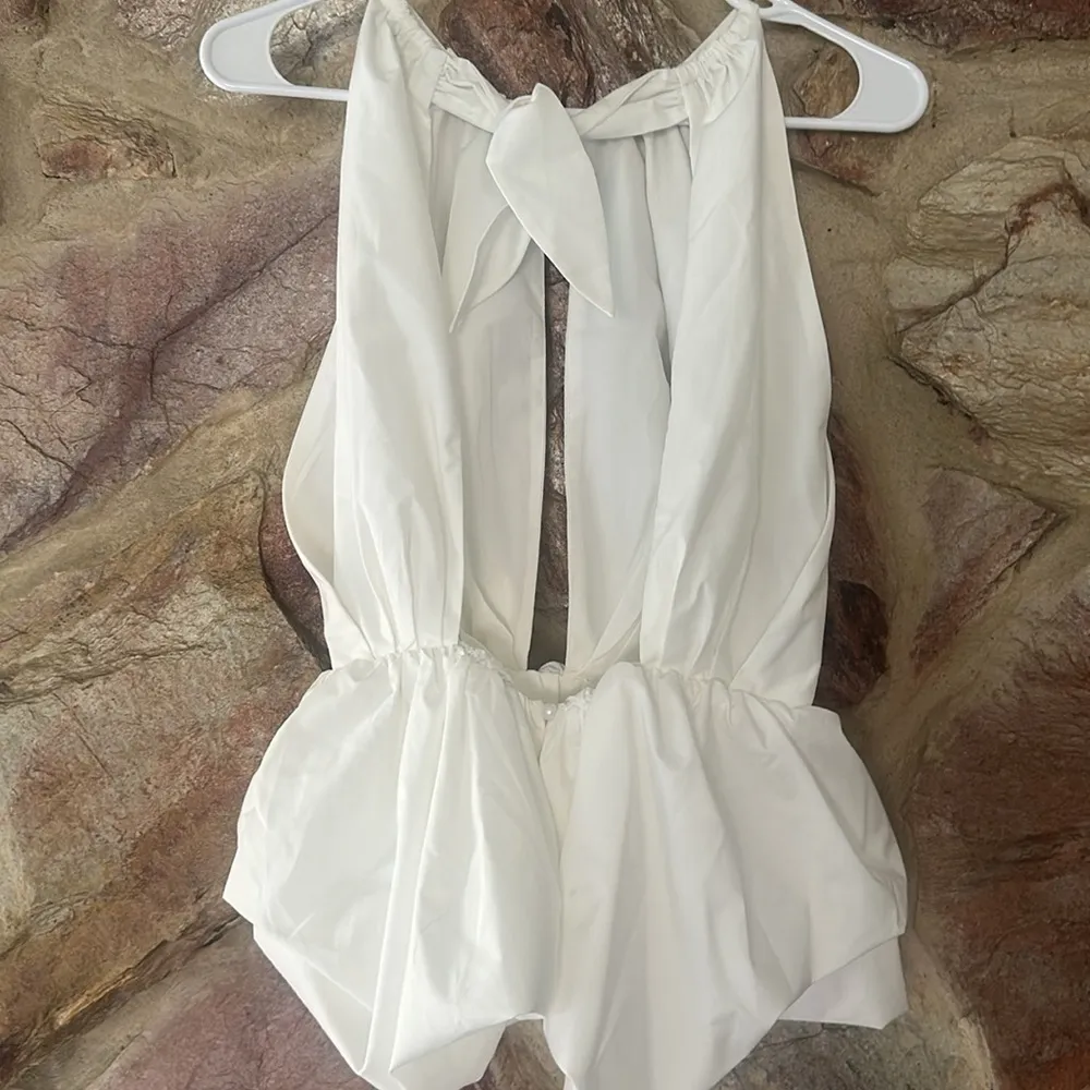 Commense Peplum Keyhole Neck Top size M White Size M - Image 4