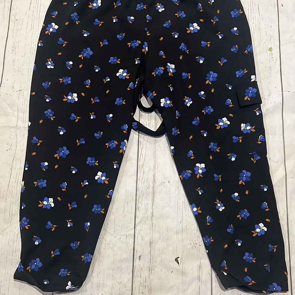 Popsugar  black floral casual pants - Image 5