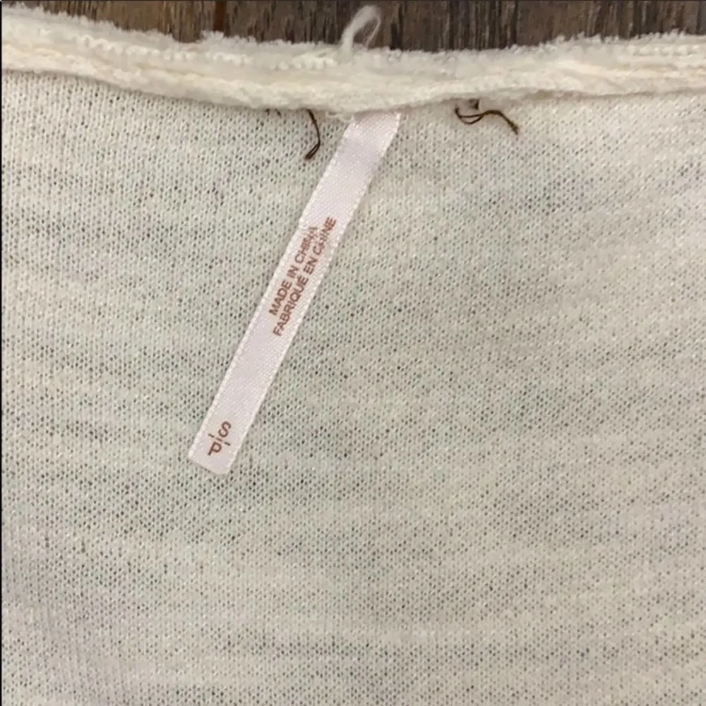 Free People Cream Knit Silver/Cream Sequin V-Neck Top - Image 5