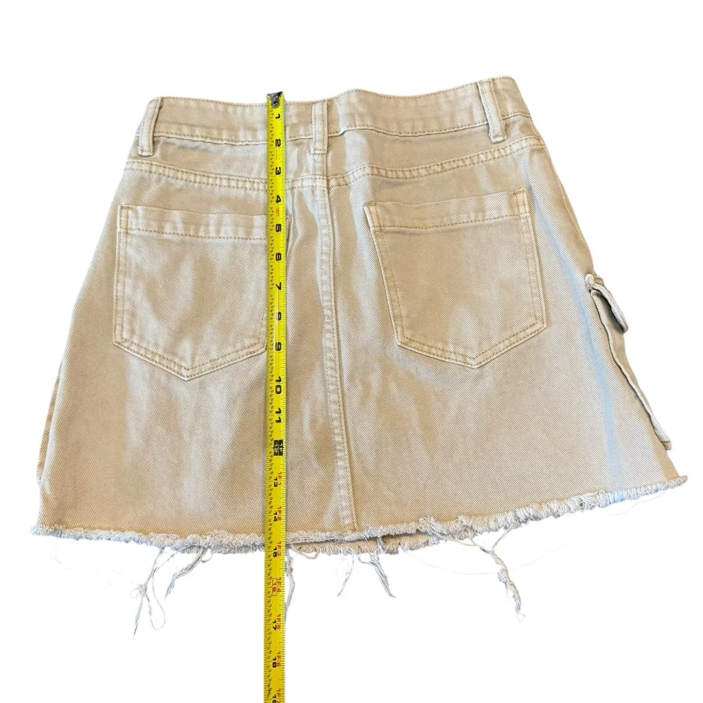 Fray Beige Denim Mini Skirt Cargo Pockets Casual Closet Staple Fringe Size M Tan Size M - Image 6