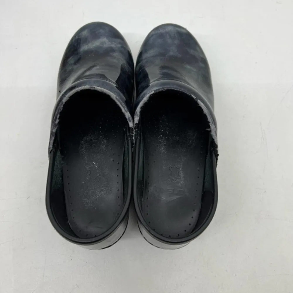 Dansko Blue Green Marbled Patent Leather Women slip on Clogs Size EU 37 US 6.5 7 - Image 5