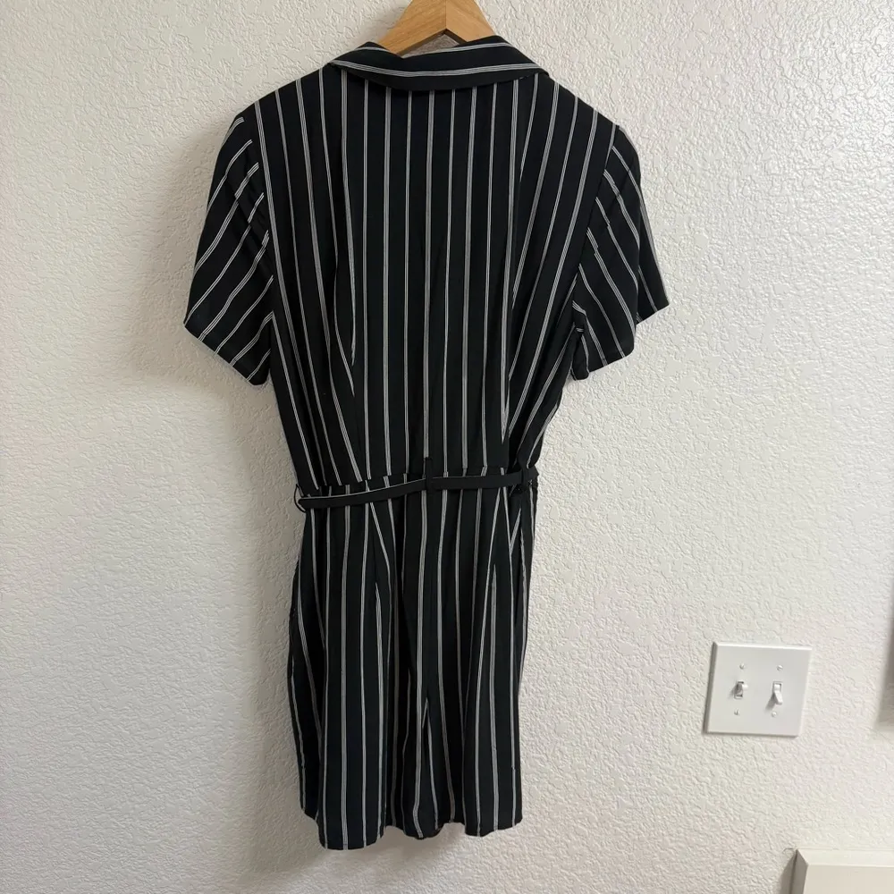 Abercrombie and Fitch black romper with white stripes size medium - Image 2