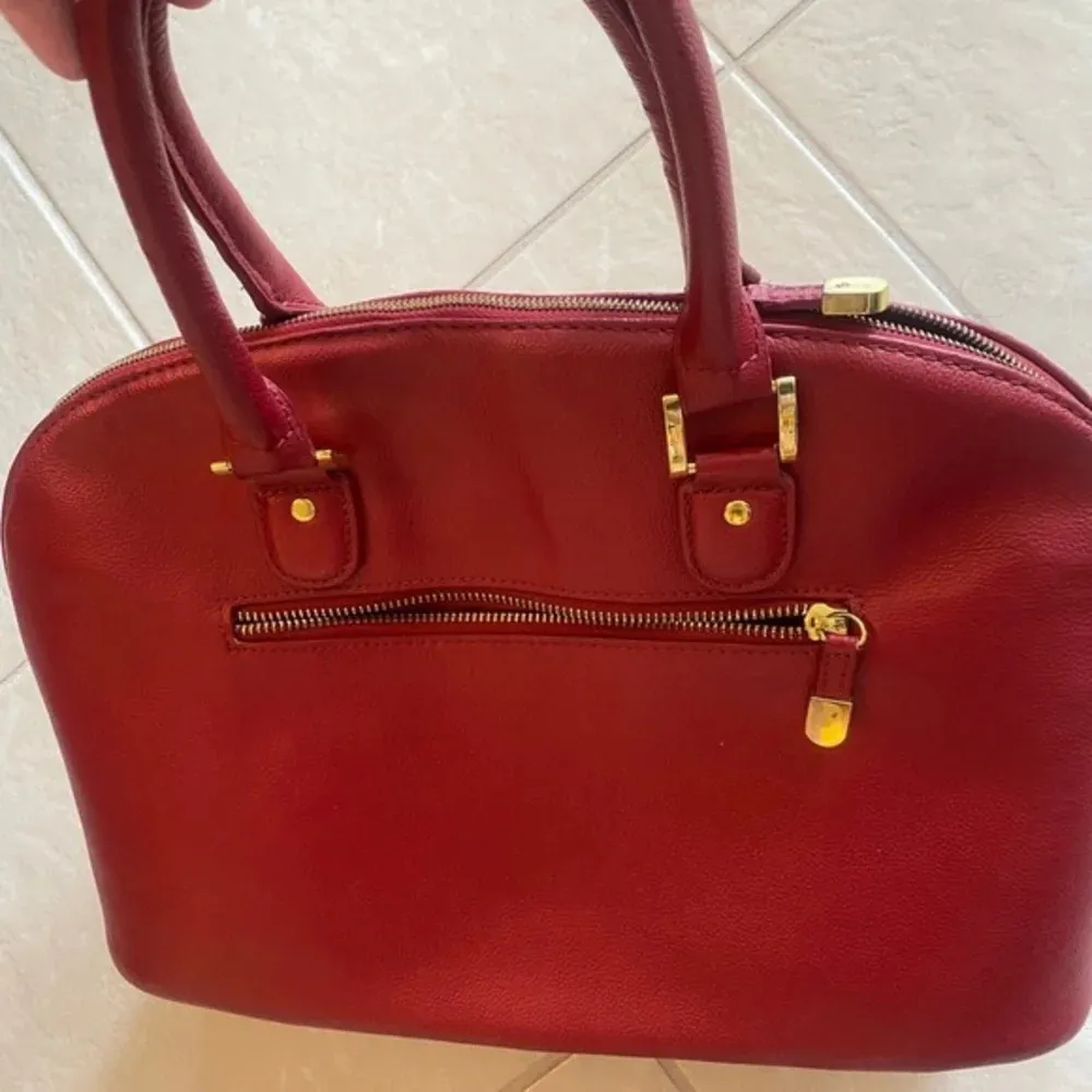 Joy &‎ Iman Red Leather Handbag​ - Image 3