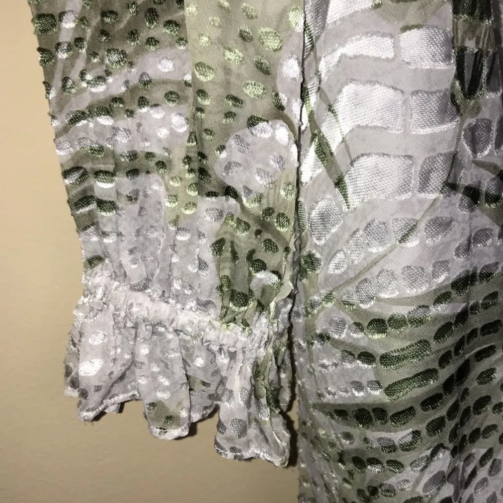 Ted Baker Women’s Glimmah Leaf Print Ivory Green Long Sleeve Shift Dress - Image 5