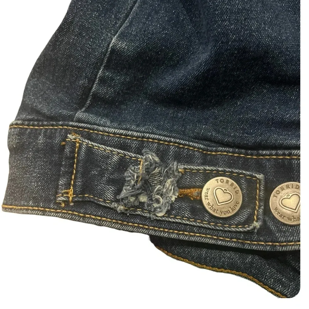 distressed denim jacket size 1 (14-16 or 1X) - Image 6