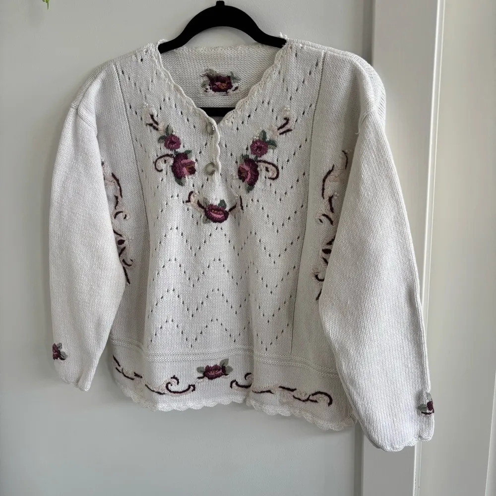 Handmade Vintage Women's Unique Floral Knit White Sweater Button Details Medium - Image 2