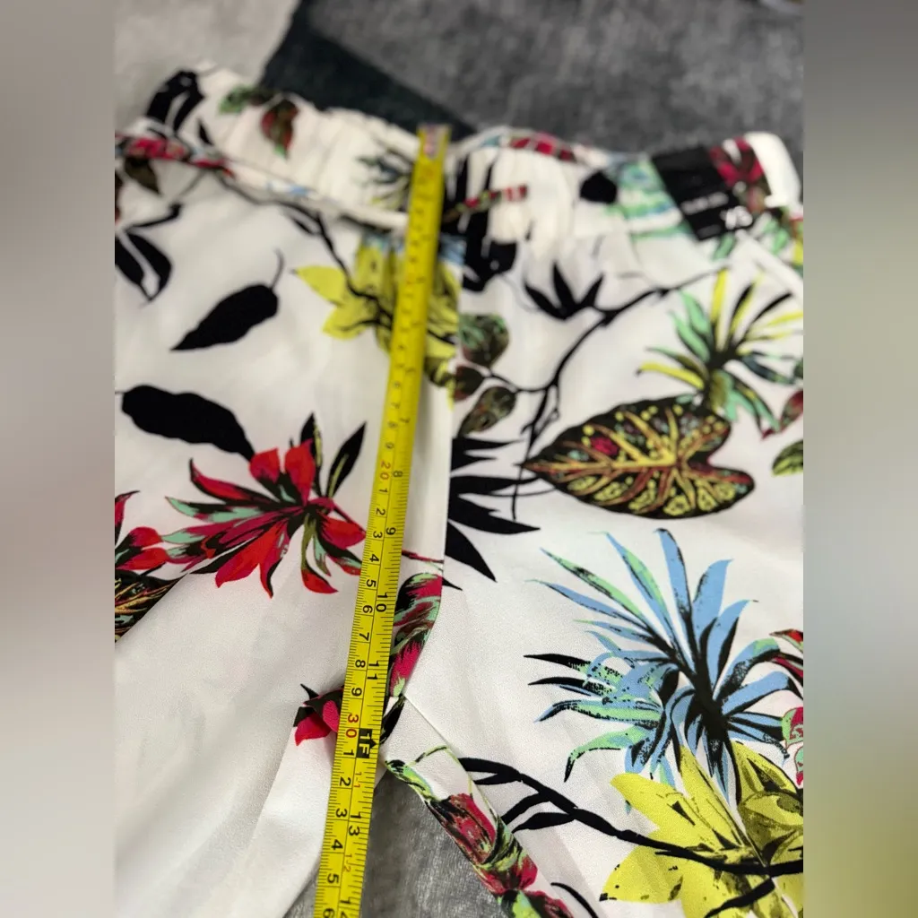 New York & Company Tropical Print Pants Size XS White - Image 7