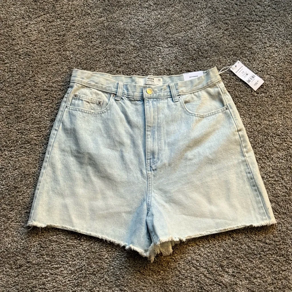 Ardene Light Wash Boyfriend Jean Shorts Sz 13 - Image 5