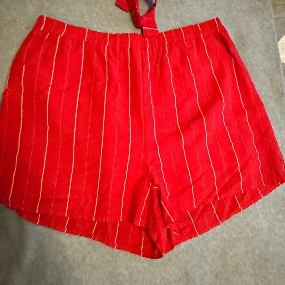 Honey Belle red stripe strapless crop top and short set size M - Image 2