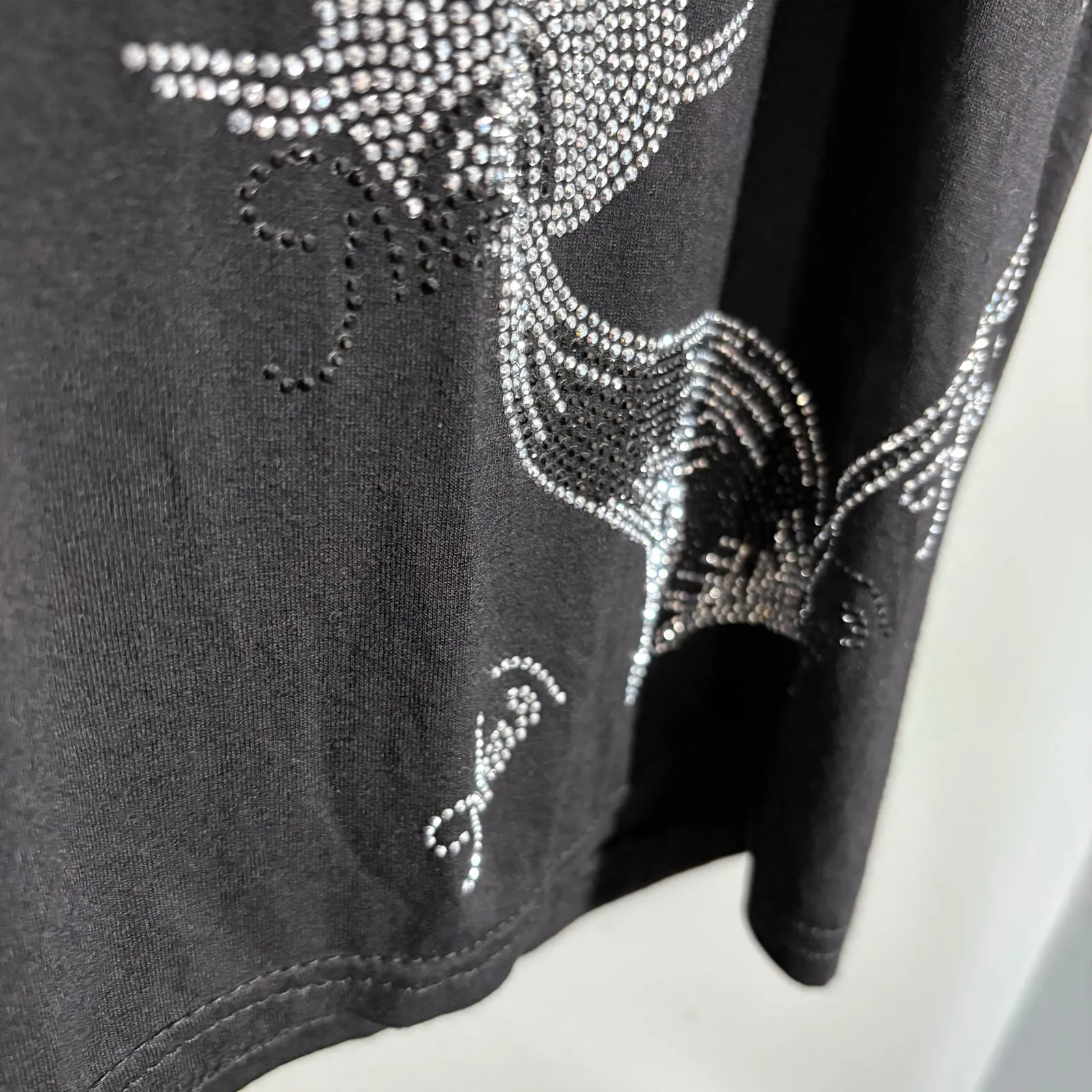 Julia Women's Dopamine Rhinestone Bling Cat Black Top - Image 5