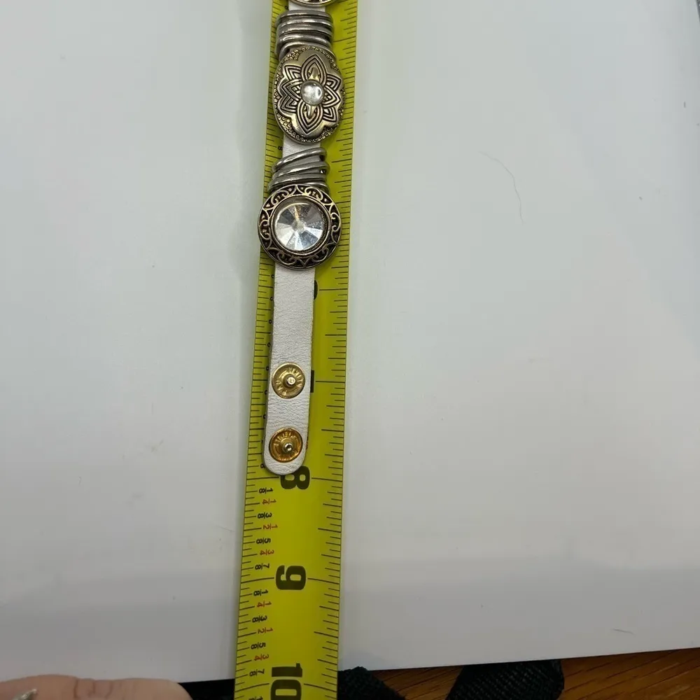 VINTAGE Rau Klikit Leather Strap and Gold Toned Faux Diamond Medallions Bracelet White - Image 10