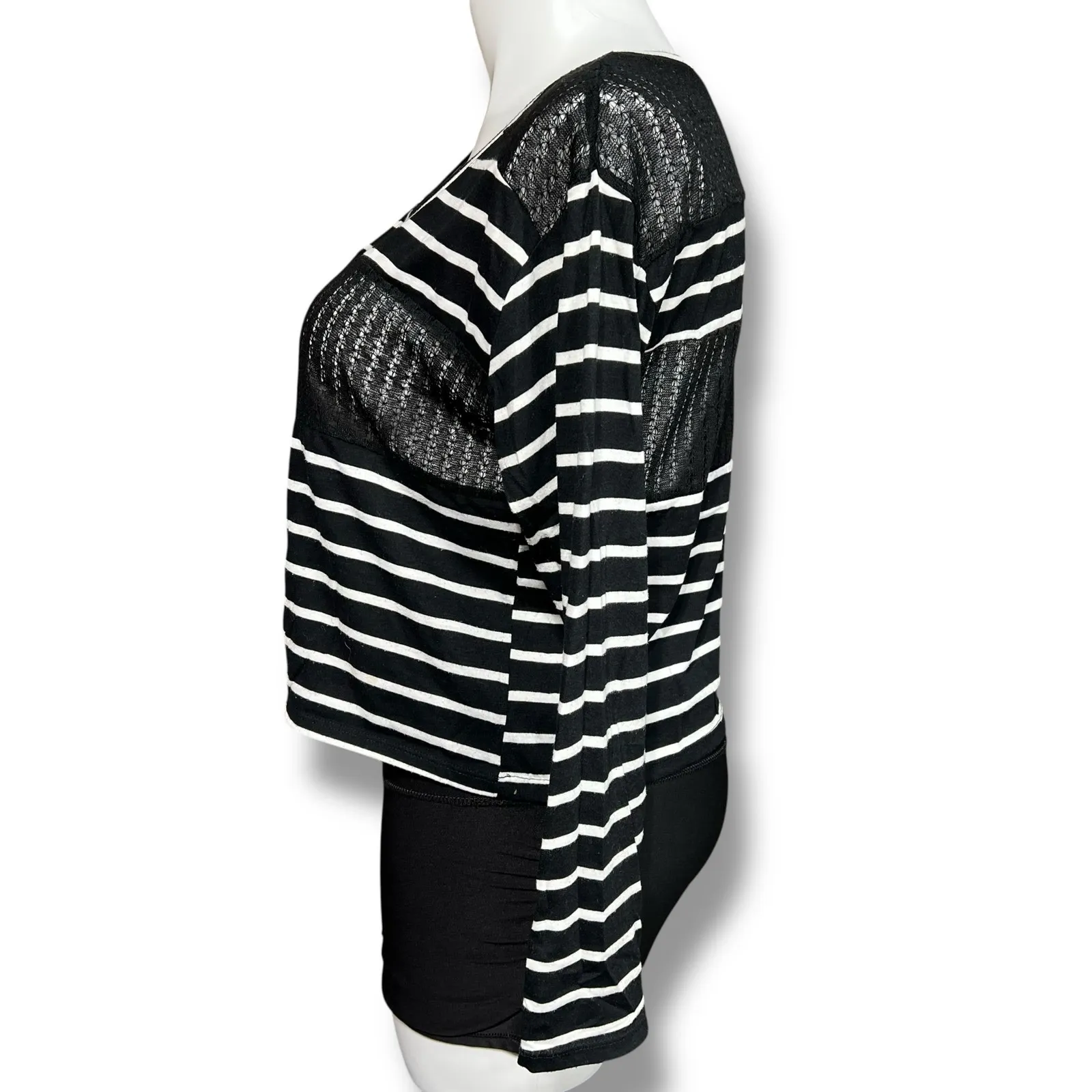 Weavers Womens Crop Top Long Sleeve TShirt Stripes Sheer Fish Net Black White XL - Image 4