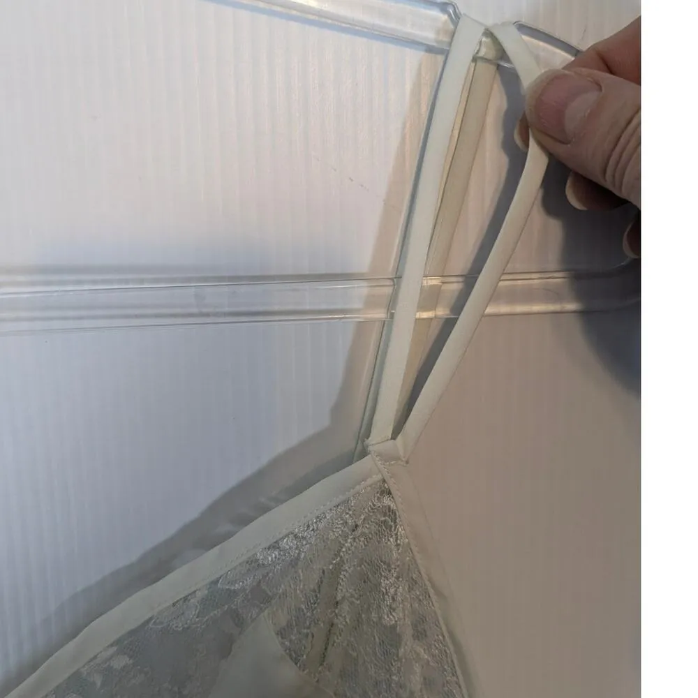 Victoria's Secret Gold Label Silky Short Nightie White Lace Spaghetti Straps M - Image 4