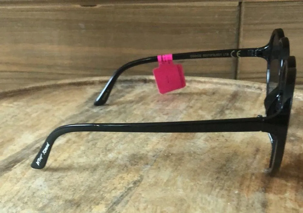 Betsey Johnson NWT  Heart Shaped Black Sunglasses - Image 3