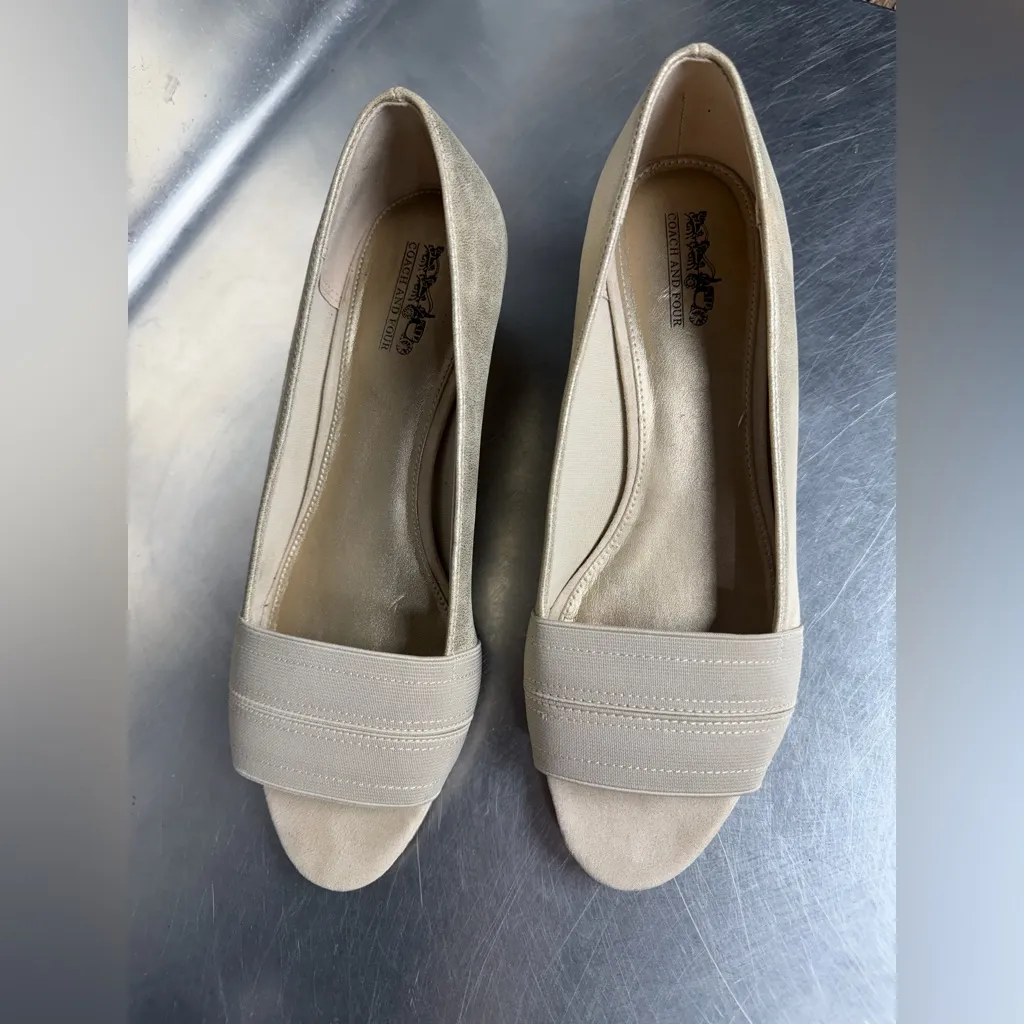 Coach metallic women’s wedge peep toe cork size 10 Tan - Image 3