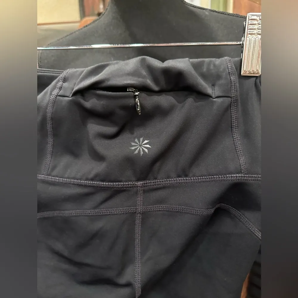 Athleta Black Leggings Size Small EUC - Image 4