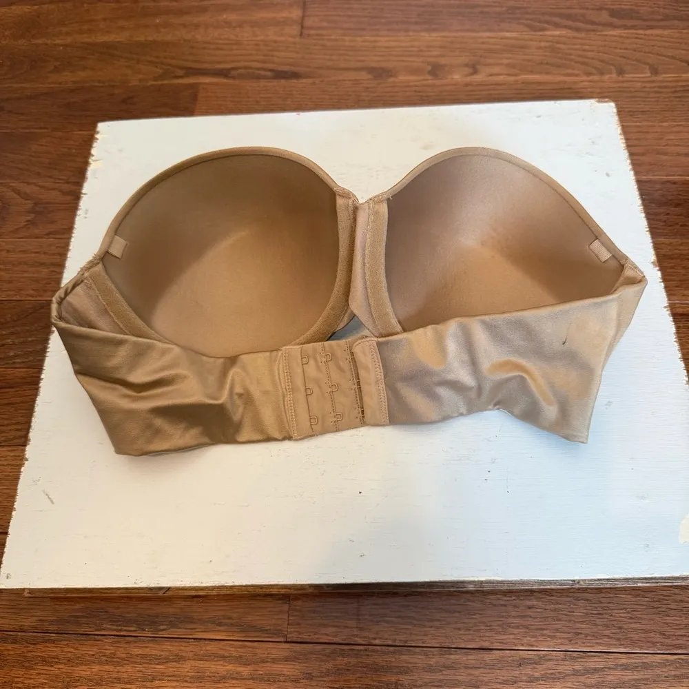Elegant Strapless Nude Bra Tan Size undefined - Image 3