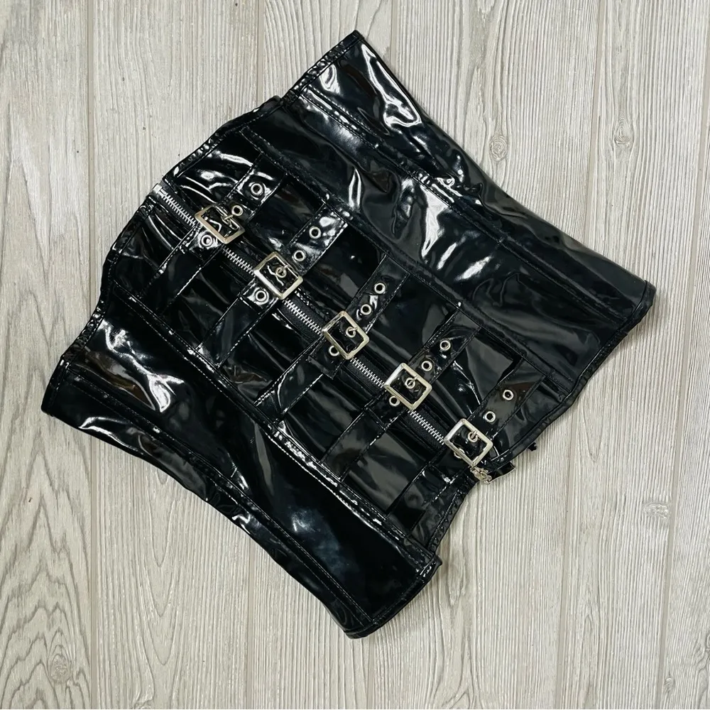 Black leather / latex look buckle front corset with tie back lingerie shirt lg - Image 7