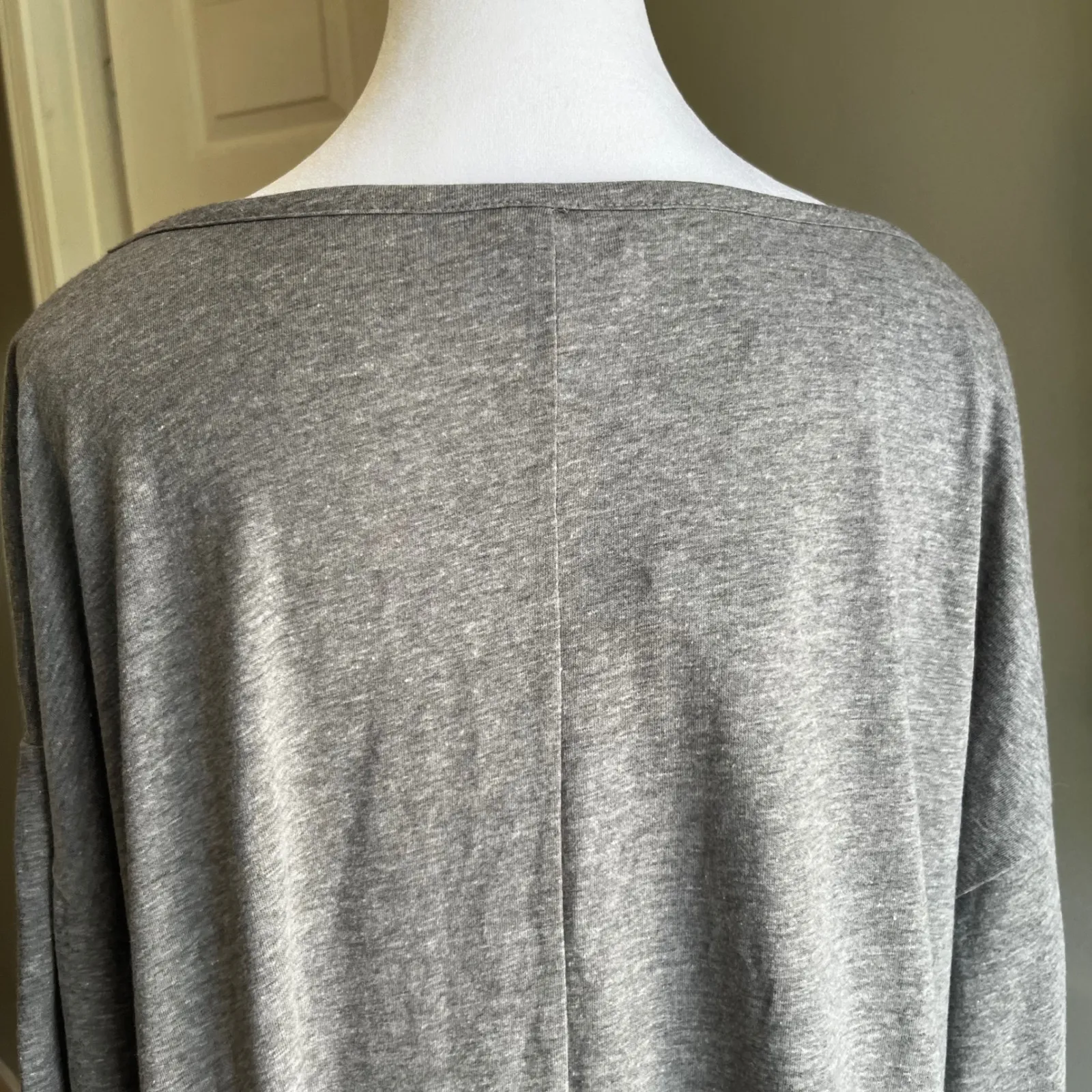 Gray Pajama Top With Pink Floral Applique 3/4 Sleeves Cozy Loungewear NWT Size L - Image 7