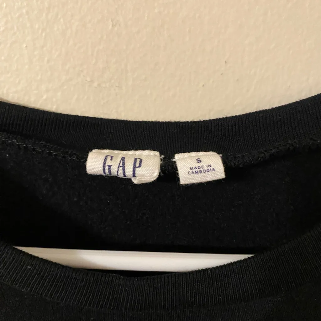 GAP Womens Charcoal Gray Logo Sweatshirt Size Small - Oversized‎ - Image 2