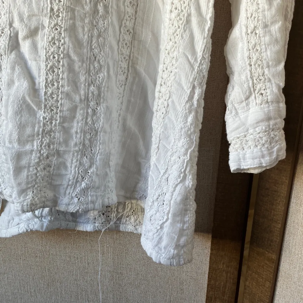 Chico's Lace Accent Blouse 2 large - Image 16