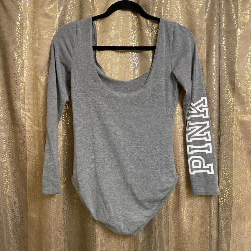PINK Victorias Secret Gray White Logo Scoop Neck Brief Bodysuit Small - Image 2