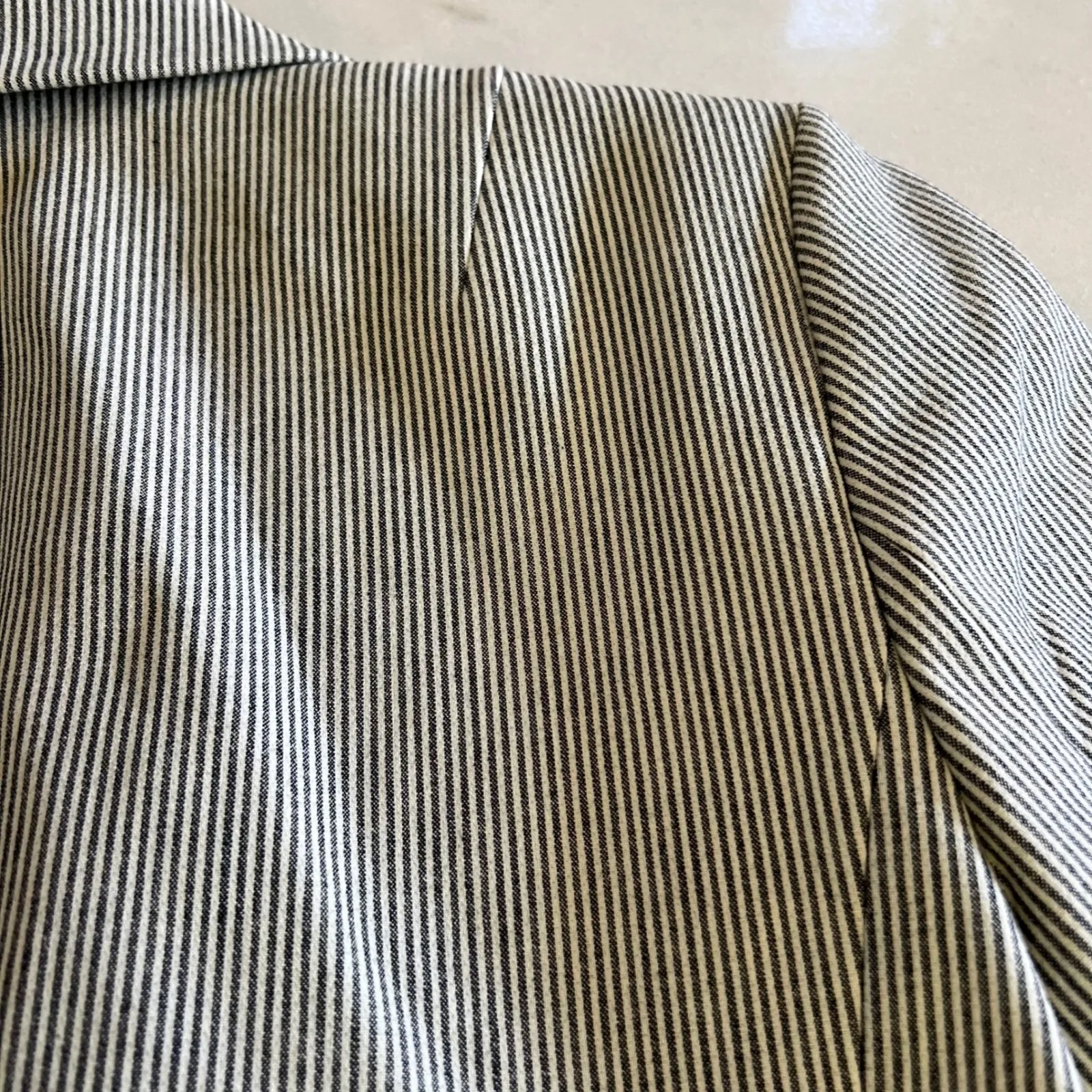 Banana Republic Classic Fit Seersucker Stripe Blazer Women Size 2 Navy‎ White - Image 10