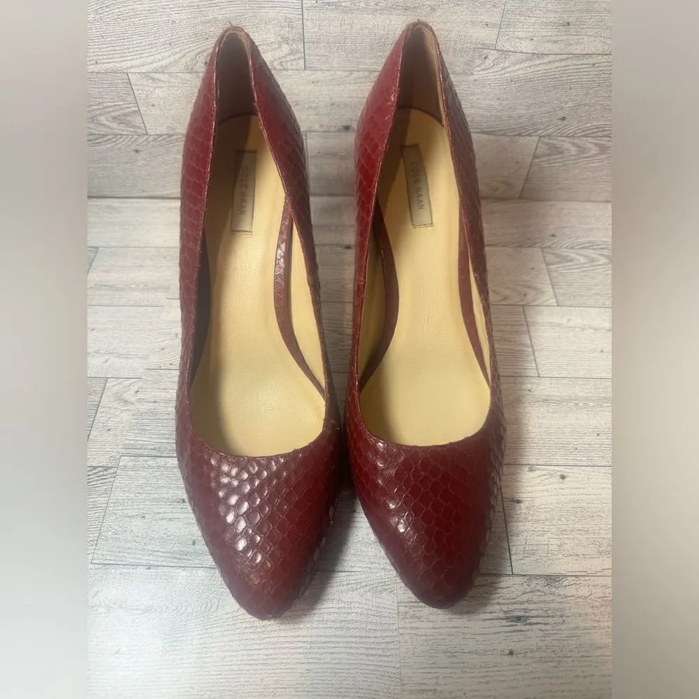 Cole Haan Burgundy snake print heels size 9b - Image 3