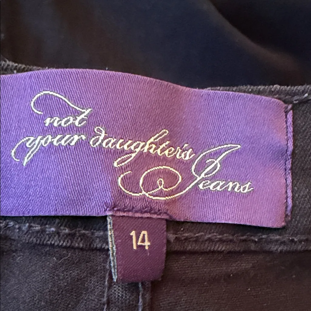 Elegant Black Flare Women's Jeans Size 14 - Image 7