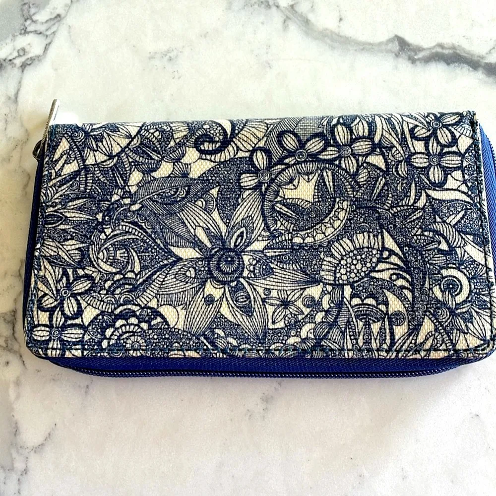 Sakroots Zip Around Wallet - Image 9