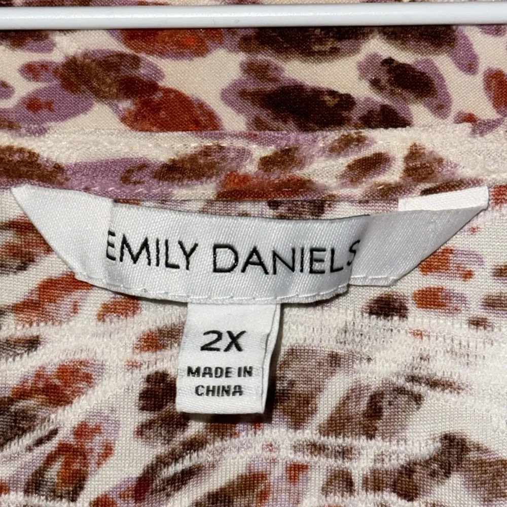 Emily Daniels 3/4 Sleeve Tie - Image 4