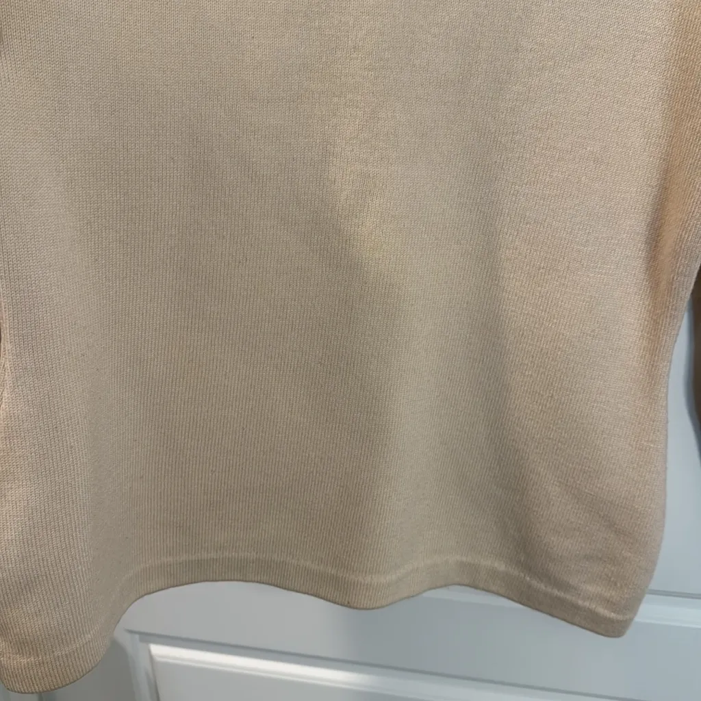 St. John Collection  sweater medium - Image 4