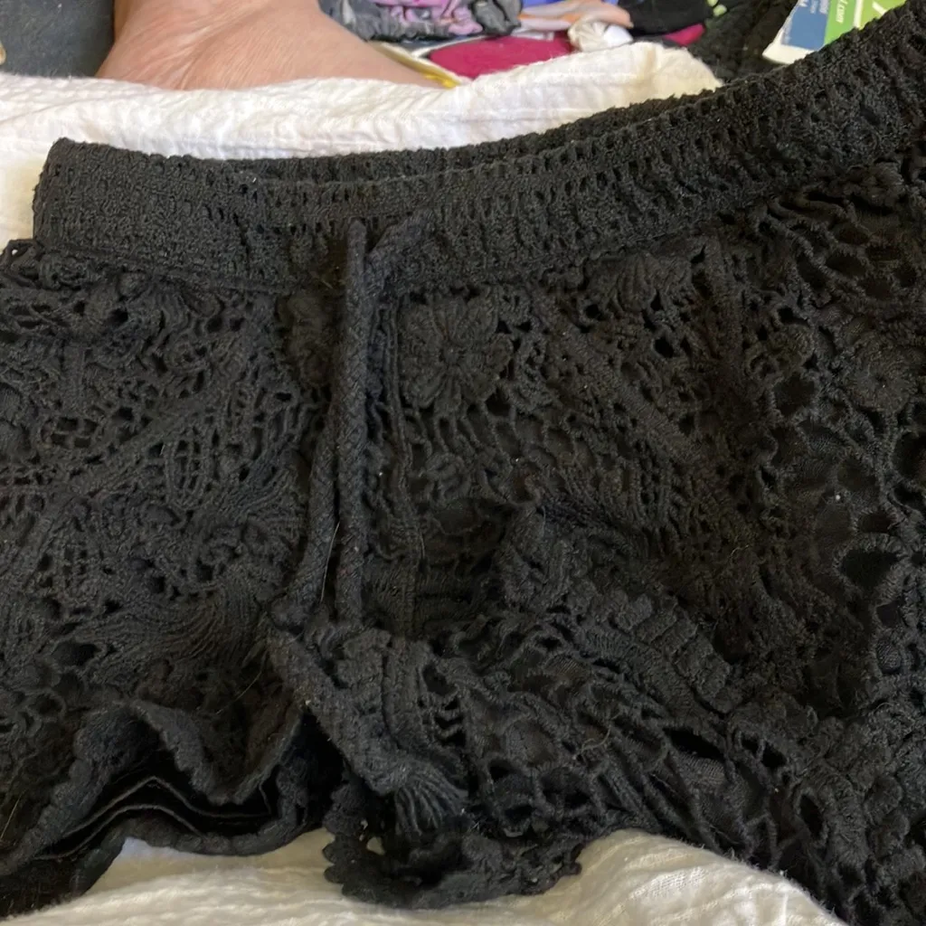 FINAL MARKDOWN Full tilt lace shorts xs - Image 2